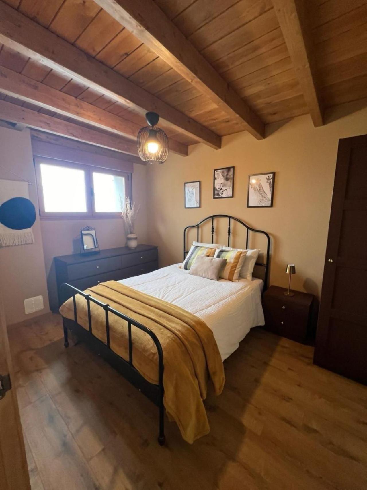 Casa Moises En * Bimenes